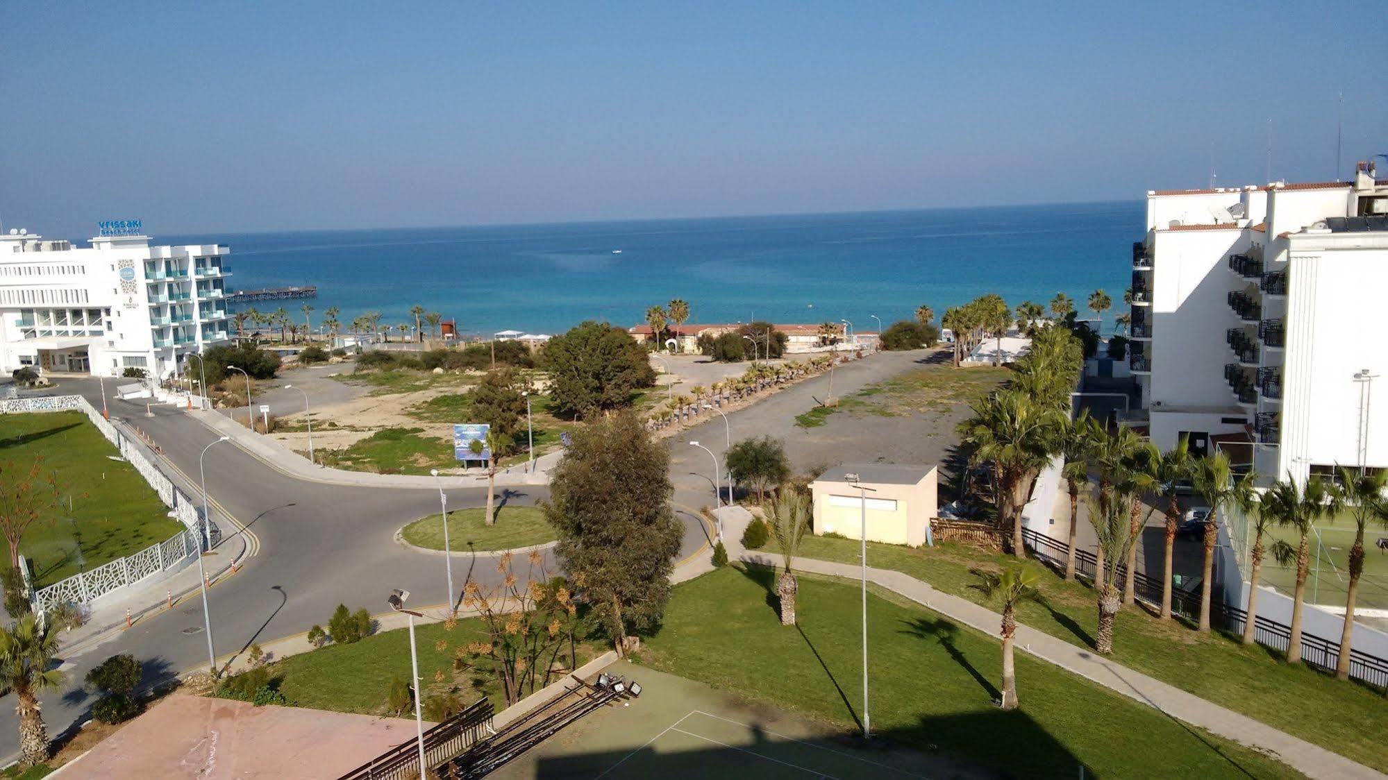 Vrissaki Hotel Apartments Protaras Exteriér fotografie